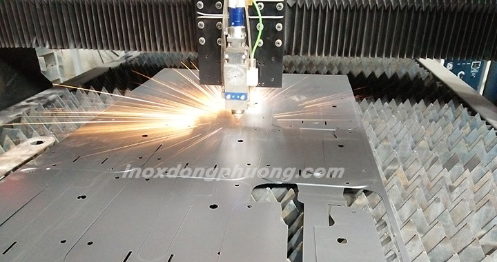Công nghệ cắt khắc laser hiện đại, tiên tiến - Chỉ có ở ĐÔNG PHƯƠNG -02